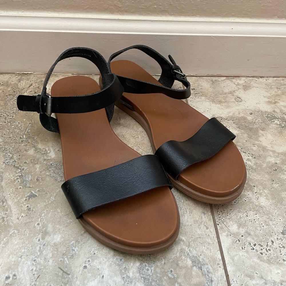Black Stappy Sandals